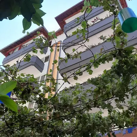 Lejlighedshotel Musti 4*