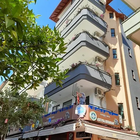 Lejlighedshotel Musti 4*