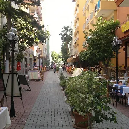 Musti Aparthotel 3*