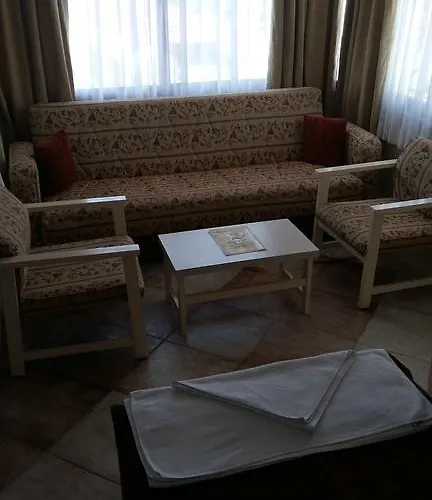 Musti Ξενοδοχείο με διαμερίσματα 4*