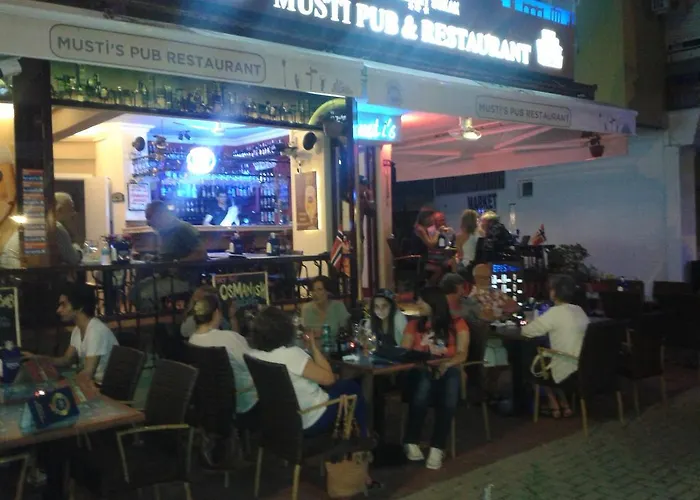 Ξενοδοχείο με διαμερίσματα Musti Αλάνια